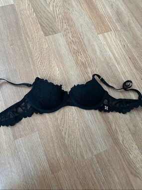 Savage x  Rihanna Black Lace Underwire Bra - Women Intimates & Sleepwear